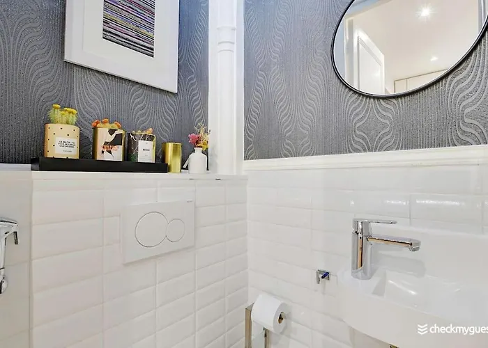 Luxury 4pers George V Apartment Paris